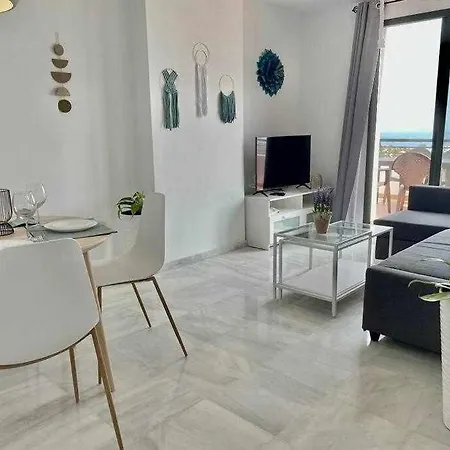 Apartment Atico Con Vistas Al Mar Y En Nerja